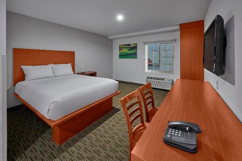 Extended Suites Ciudad Del Carmen Aeropuerto Ruang foto